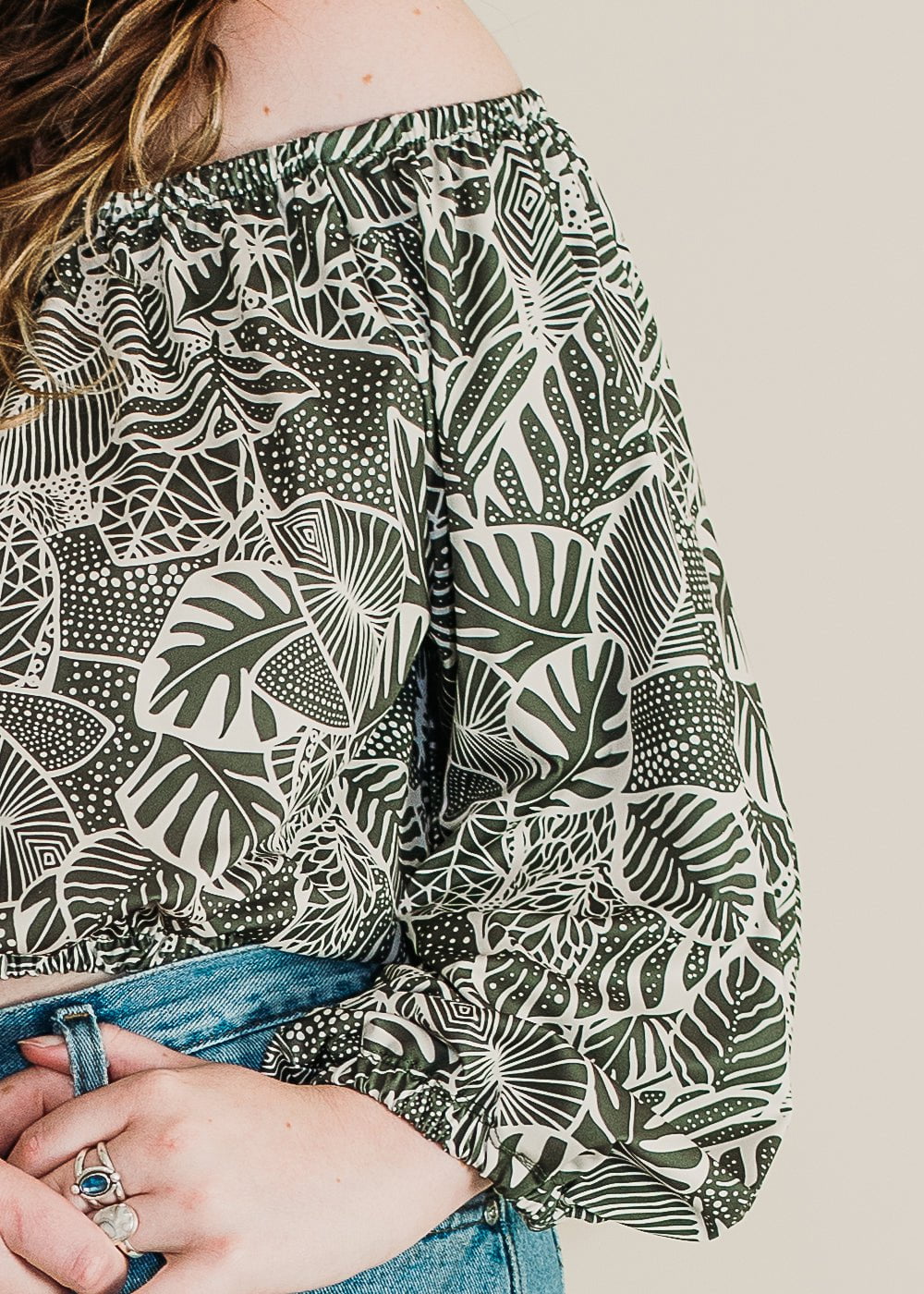 Palm Garden - Gather Top in Moss Green