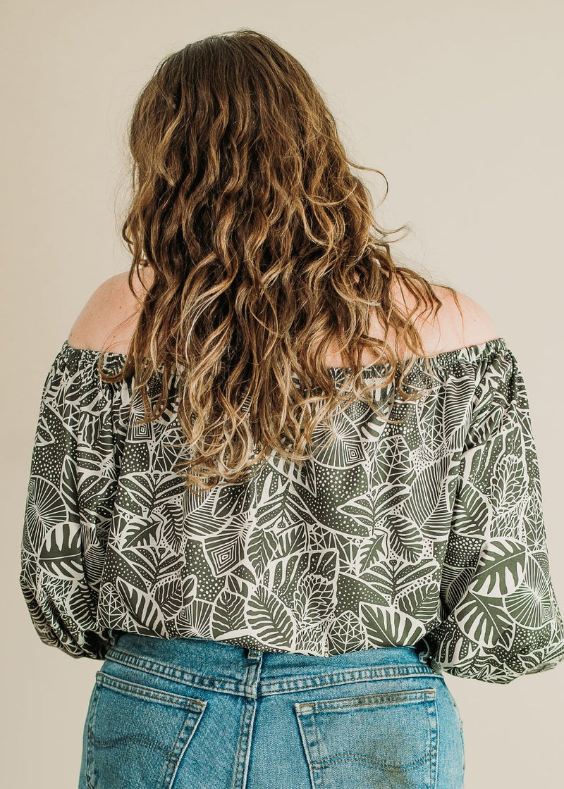 Palm Garden - Gather Top in Moss Green