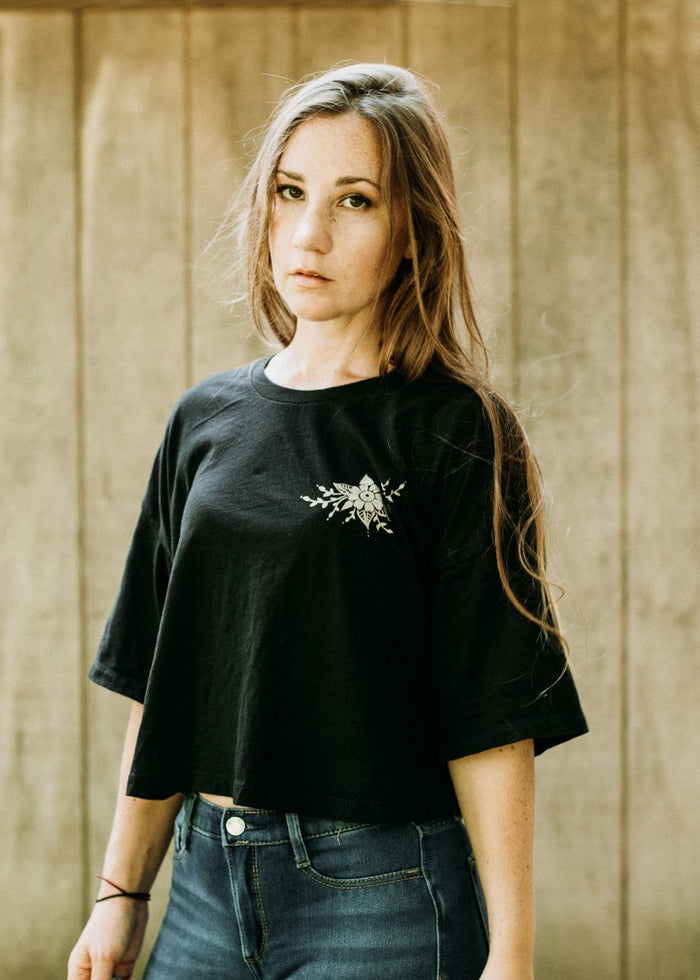 Feral Babe Society - Vintaged Cropped Tee